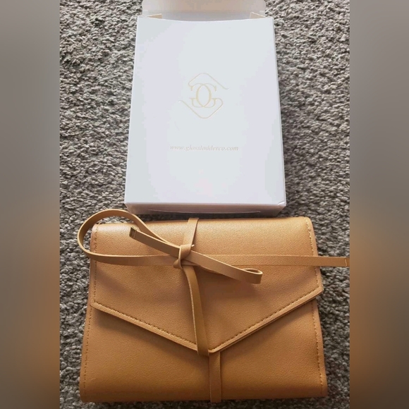 NEW! Gadget/Tech Roll Up - Picture 2 of 2